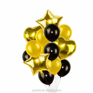 Ensemble de ballons festifs étoiles et cœurs dorés