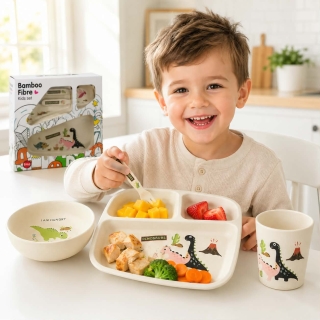 Coffret repas enfant en fibre de bambou – 5 pièces, motif dinosaures.