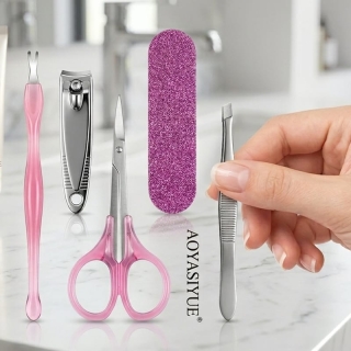 Kit de Manucure 5 Pièces Rose - Soin Précis & Design Ergonomique